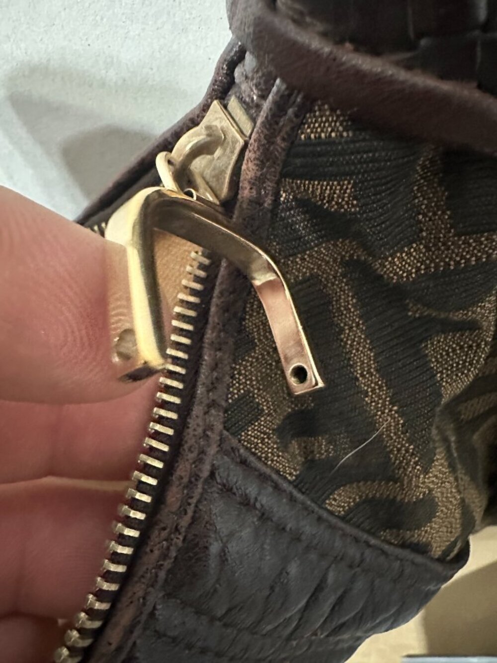 Fendi Zucca FF Monogram Spy Hobo Braided Handle Ostrich Original Tag Missing zip - Picture 10 of 12
